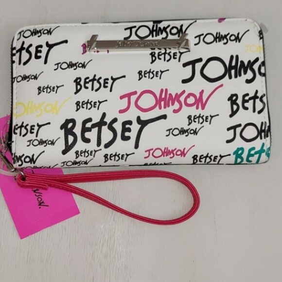 NWT Betsey Johnson SIGNATURE Z/A WRISTLET WALLET - Picture 2 of 5
